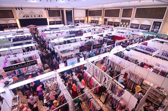 3- Mengapa Orang Sanggup Beratur Panjang Demi Festival Nombor 1 Malaysia Ini? - ROTIKAYA